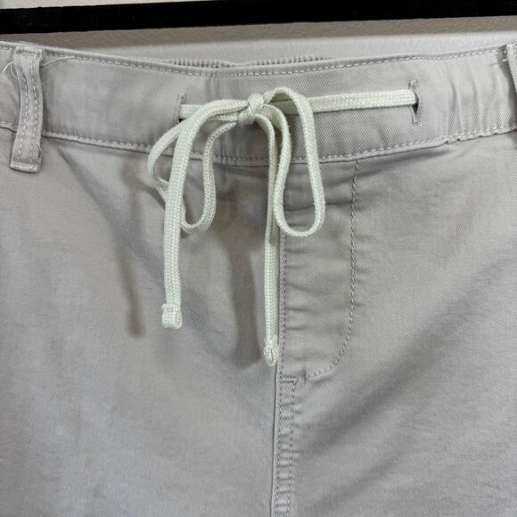 Torrid Pull-On Weekend Straight Stretch Twill Cargo Mid-Rise Pant Size 3x Khaki - Picture 7 of 11